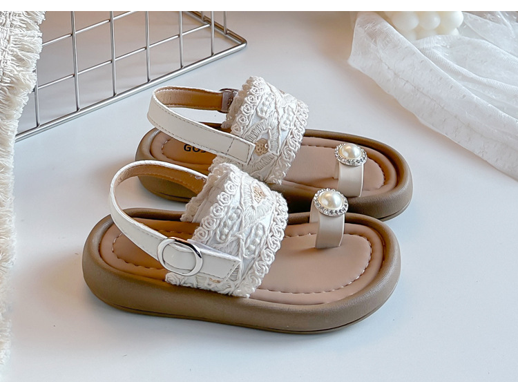 Meisjes sandalen met parels en antislipzool voor de zomer_voghion.com