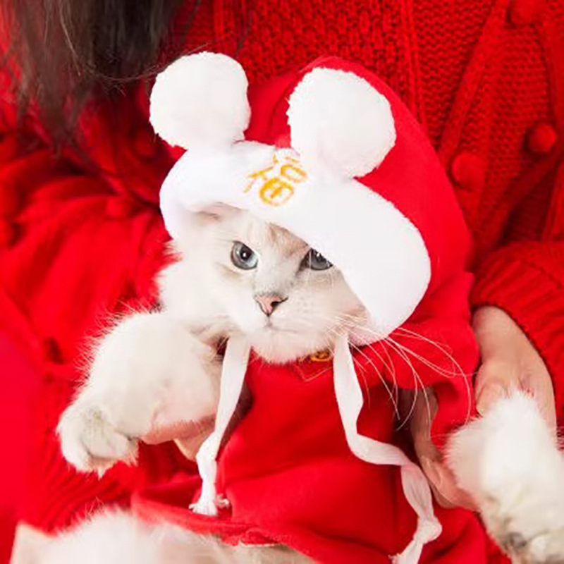Otoño e Invierno gato primavera doble Bola de piel con capucha suéter perro pequeño perro Año Nuevo Peluche Bomei ropa para perros mascotas