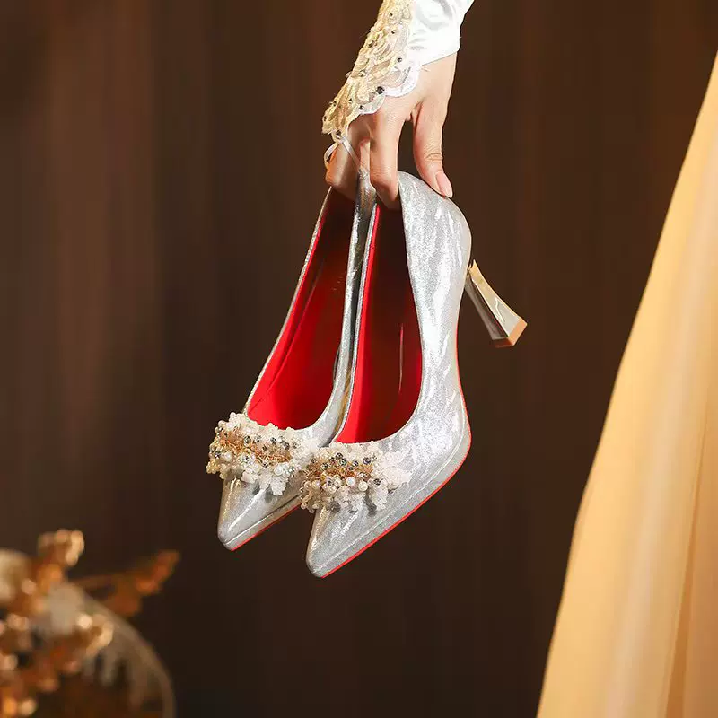 805-20尖头性感珍珠花朵不累脚高跟单鞋女性感潮流走秀细跟礼服鞋