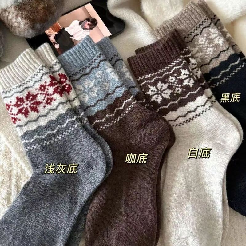 秋季复古北欧费尔岛雪花袜子女中筒袜黑白灰简约百搭学院风长袜|undefined