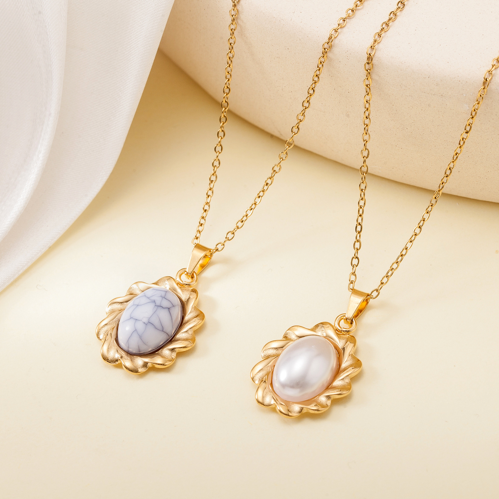 Simple Style Water Droplets Heart Shape Flower Titanium Steel Plating Women's Pendant Necklace display picture 6
