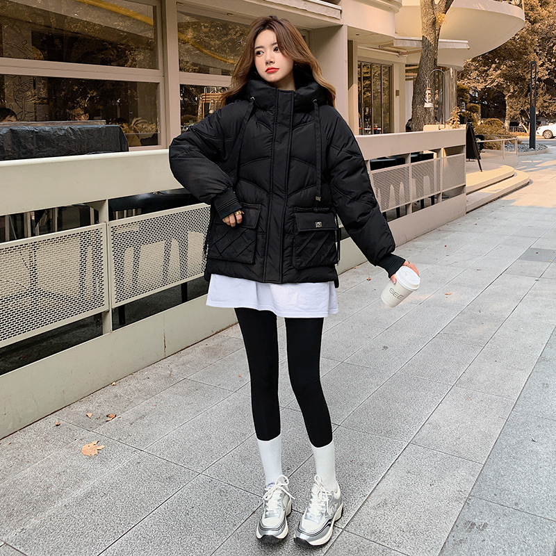 Capa de algodón de pluma corta para mujeres otoño y invierno 2024 nuevo estilo suelto de gran tamaño exterior grueso abrigo de algodón cálido chaqueta de algodón image 7