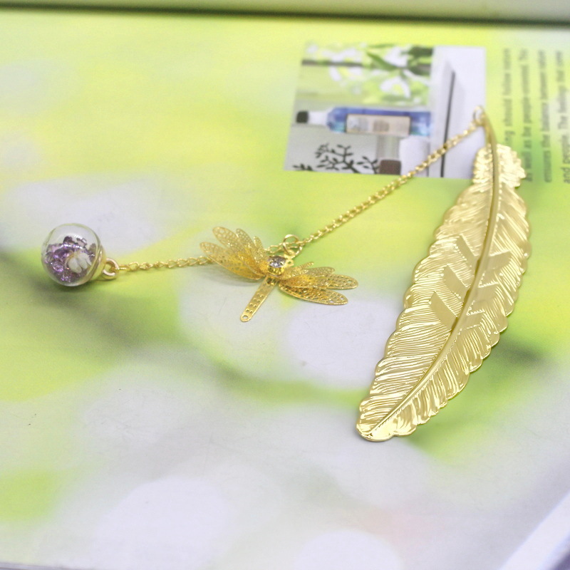 황금 깃털 + 잠자리 + 퍼플 다이아몬드 화이트 플라워