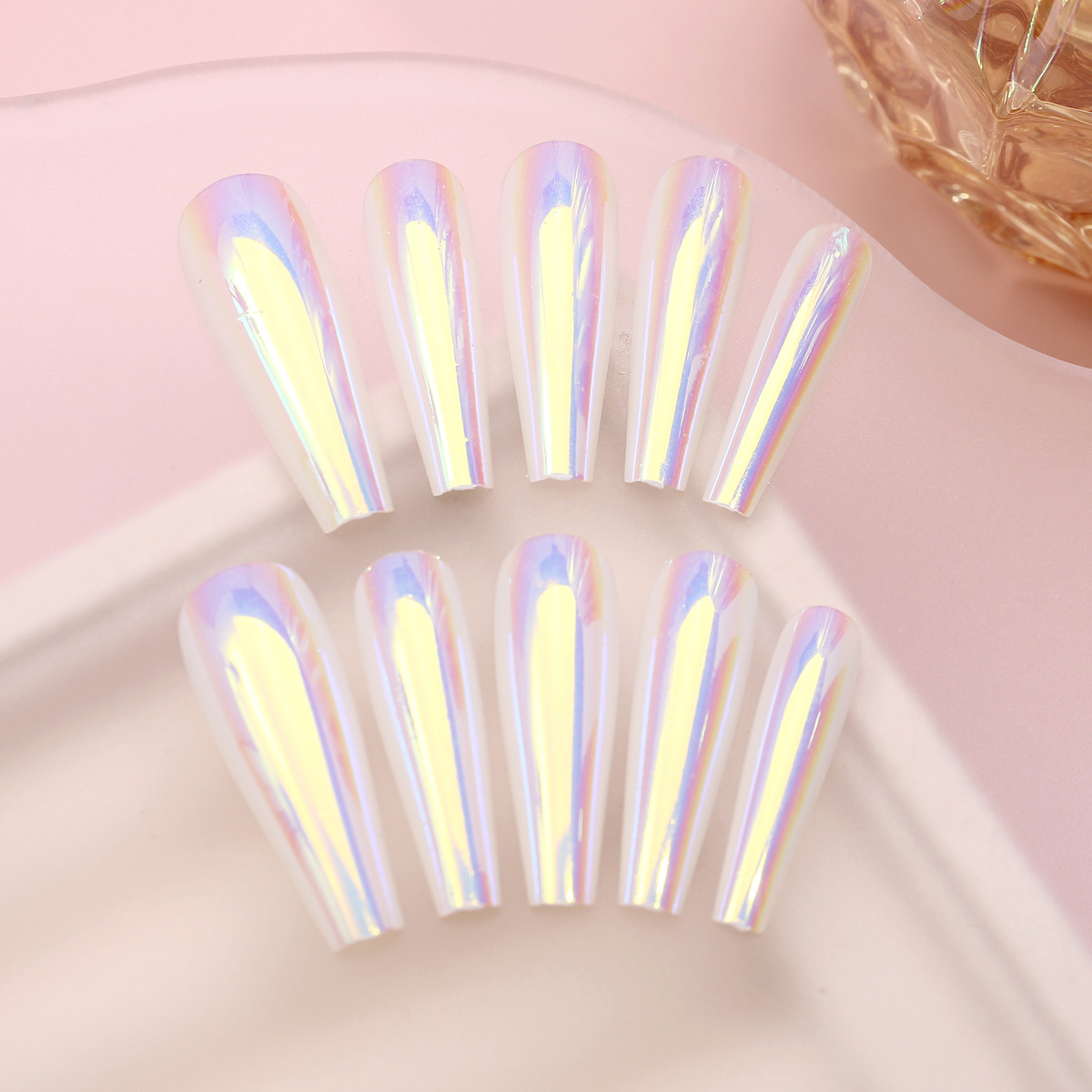 Uña transfronteriza aurora galvanizado de uñas productos terminados europeos y estadounidenses usar láser largo 24 piezas de parche de uñas falsas al por mayor