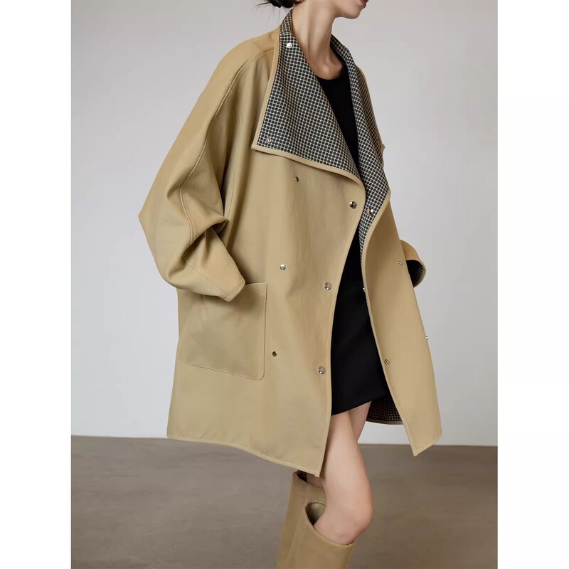 Pre-Sale Khaki Plaid Patchwork Trench Coat Jacket for Women, Loose Fit, Relaxed Casual Style for Autumn Pre-Sale Khaki Plaid Patchwork Trench Coat Jacket for Women, Loose Fit, Relaxed Casual Style for Autumn
