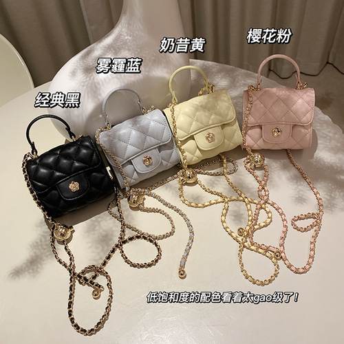 Korean version of the new retro lady portable small square bag 2024 new mini small bag women's chain versatile crossbody bag