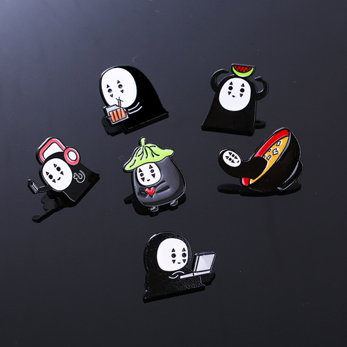 Second-generation animation and film peripheral alloy brooches Japanese cartoon character animation badges clothing bags and hat accessories