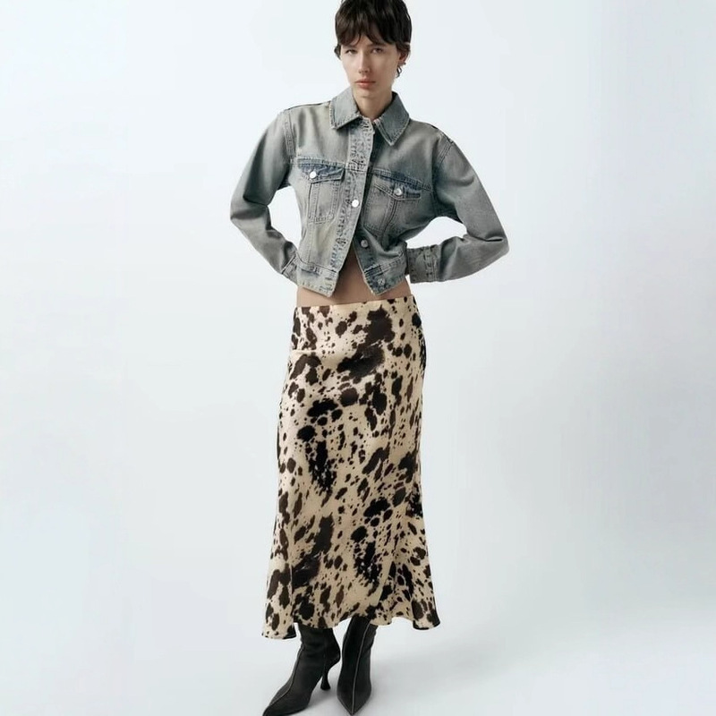 European and American wholesale 2024 new women's clothing Spring Festival animal pattern printed silk satin texture midi skirt N8-73467