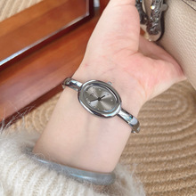 外贸热销卡家手表女浴缸手镯表钻面刻度复古高级感气质石英表批发