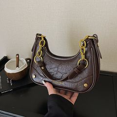 高级感包包女2025新款质感小众单肩腋下月牙包秋冬复古百搭斜挎包
