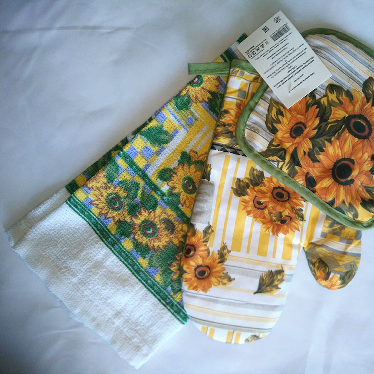 3308021306_759590110