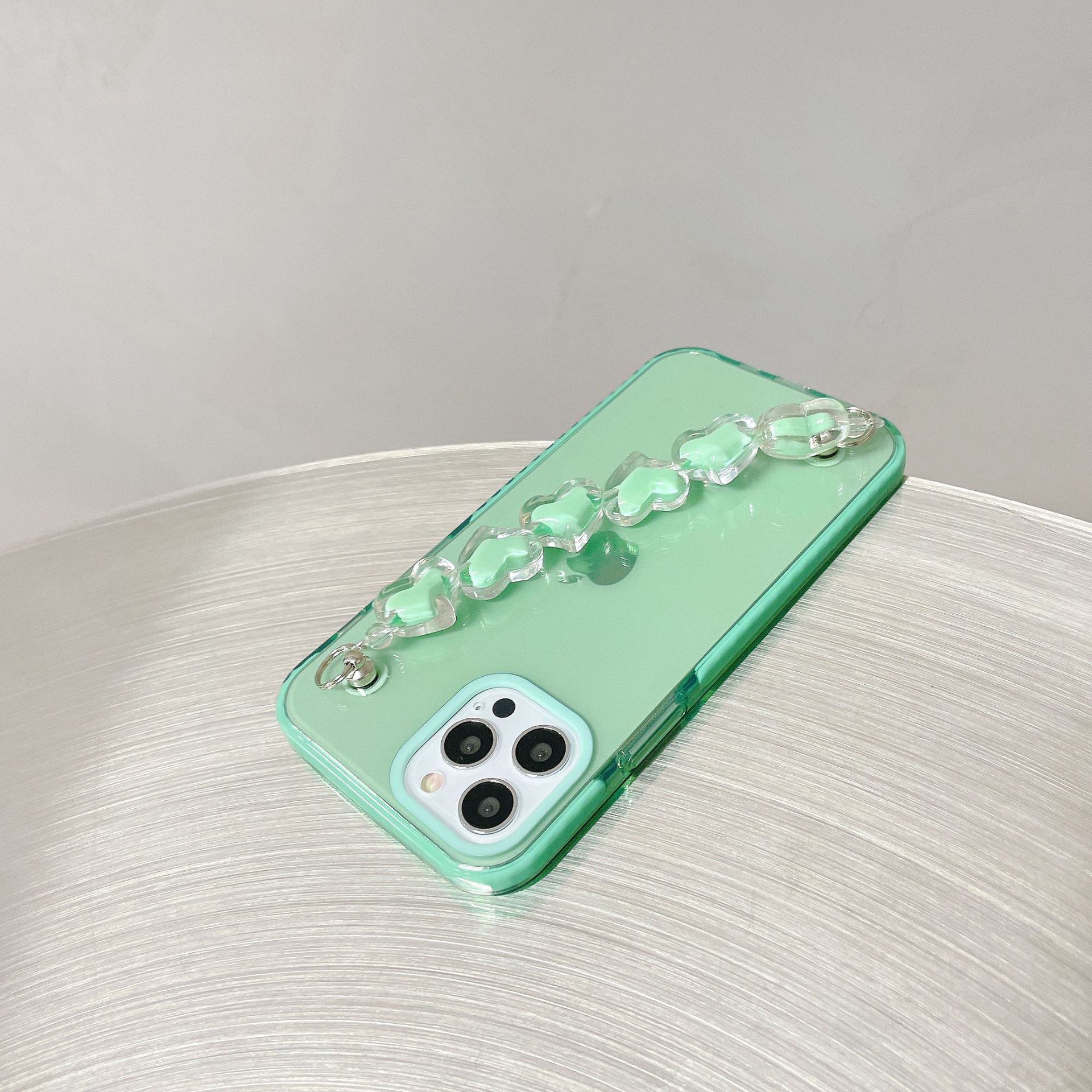 Korean Summer Mint Green Heart Bracelet Mobile Phone Case display picture 5