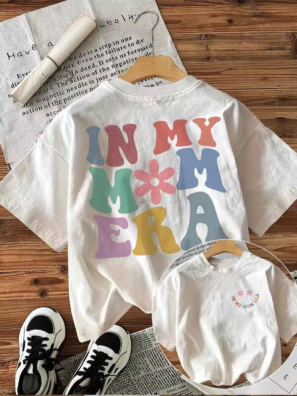 In My Mom Era T-Shirt Women's Vintage Floral Letter Print Graphic T-Shirt Summer Short Sleeve Mother's Day Gift