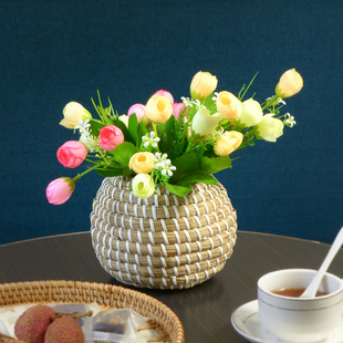 Wholesale European and American Straw Woven Flower Pots, Round Storage Jars, Handicrafts and Decorations