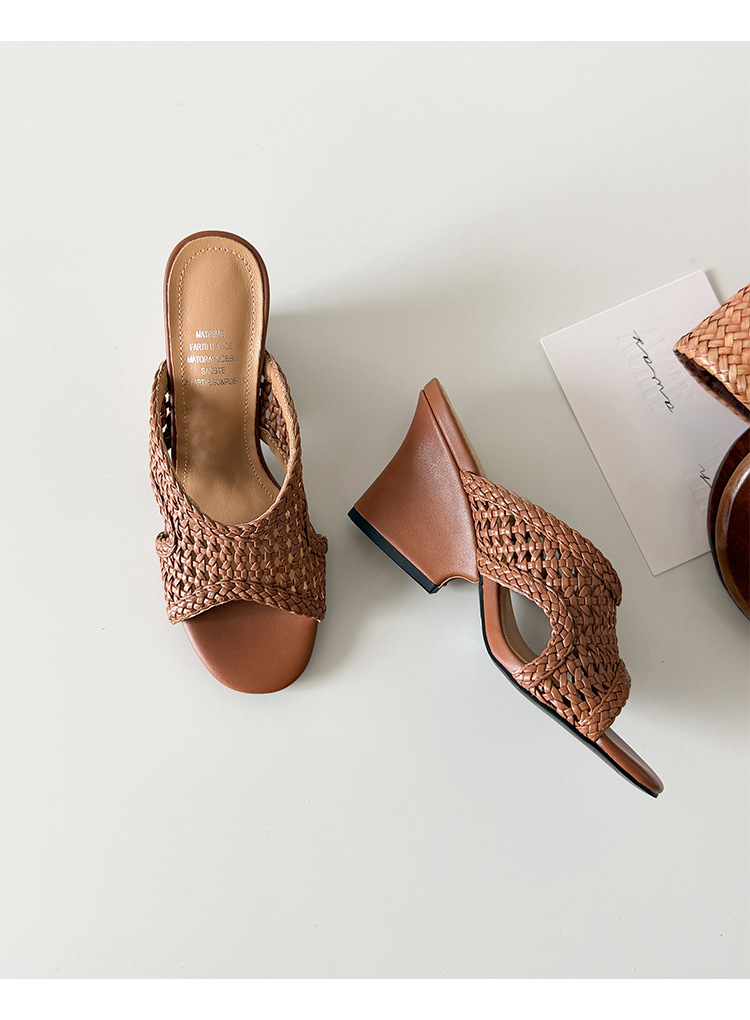Sandal cao gót nữ hở mũi đan lát phong cách thiết kế độc đáo, gót nêm 9 cm — màu nâu, màu đen, màu trắng chi tiết 15