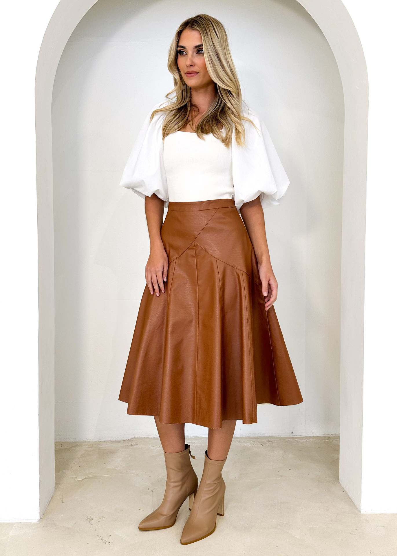 Autumn Fashion Solid Color Pu Polyester Midi Dress Skirts display picture 7