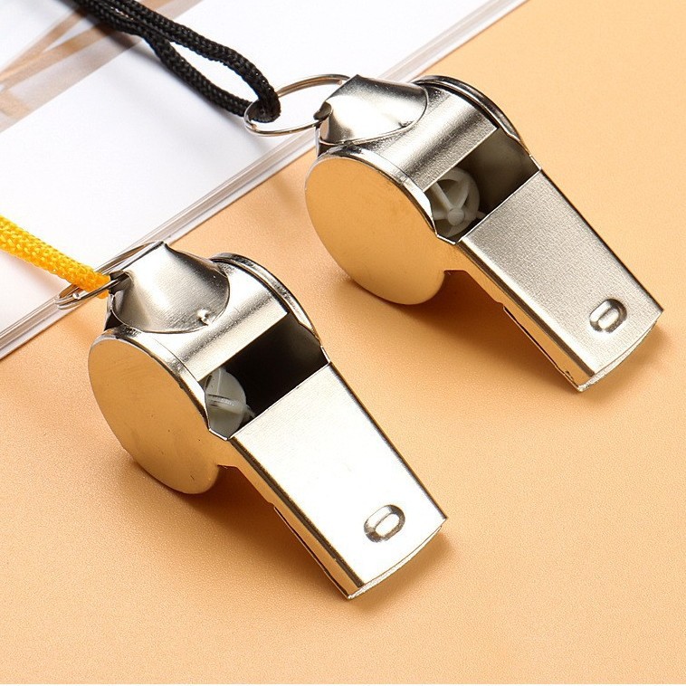 Whistles, basketball and football referees, physical education teachers, high-pitched whistles, training and competition coaches, whistles, and survival whistles.