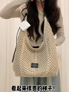 Straw capacious beach one-shoulder bag, high-quality style, beach style