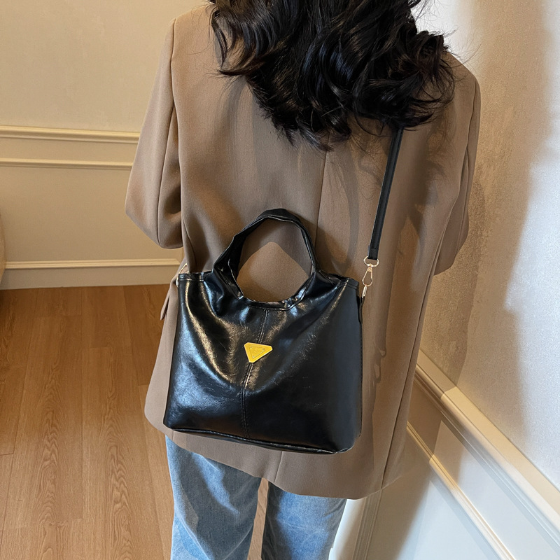 Bolsas retro retro de alta calidad, bolsas de mano de primavera de 2025 para mujeres, bolsas de mano casuales, bolsas de hombro para viajar