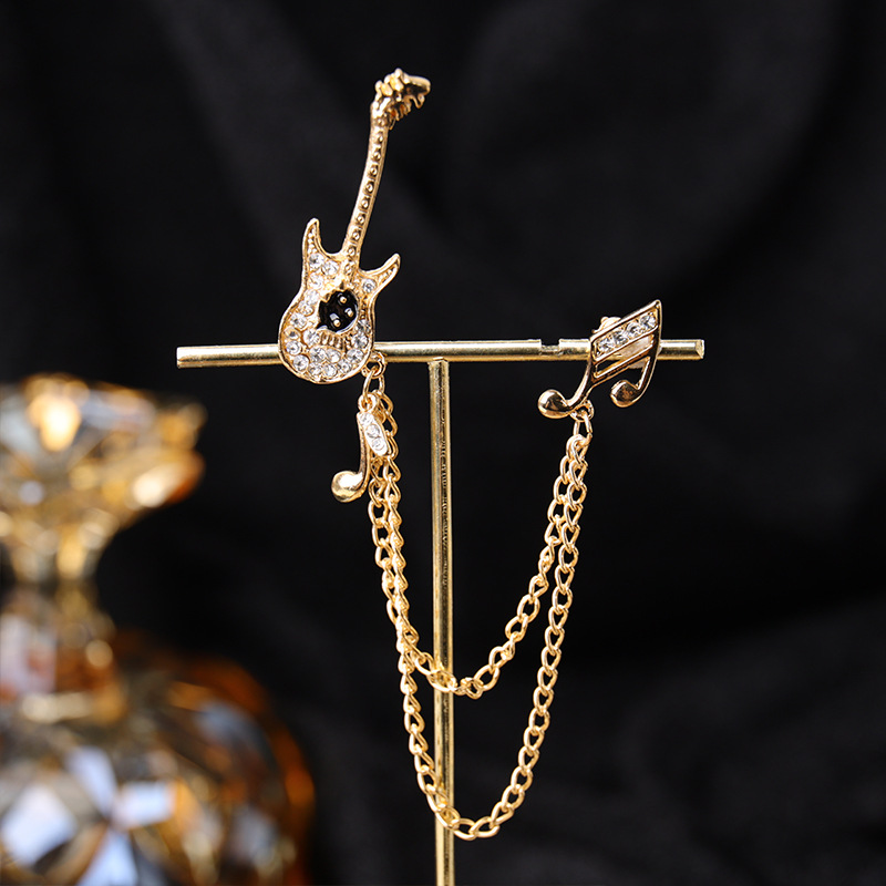 TL0021-Gold-guitar