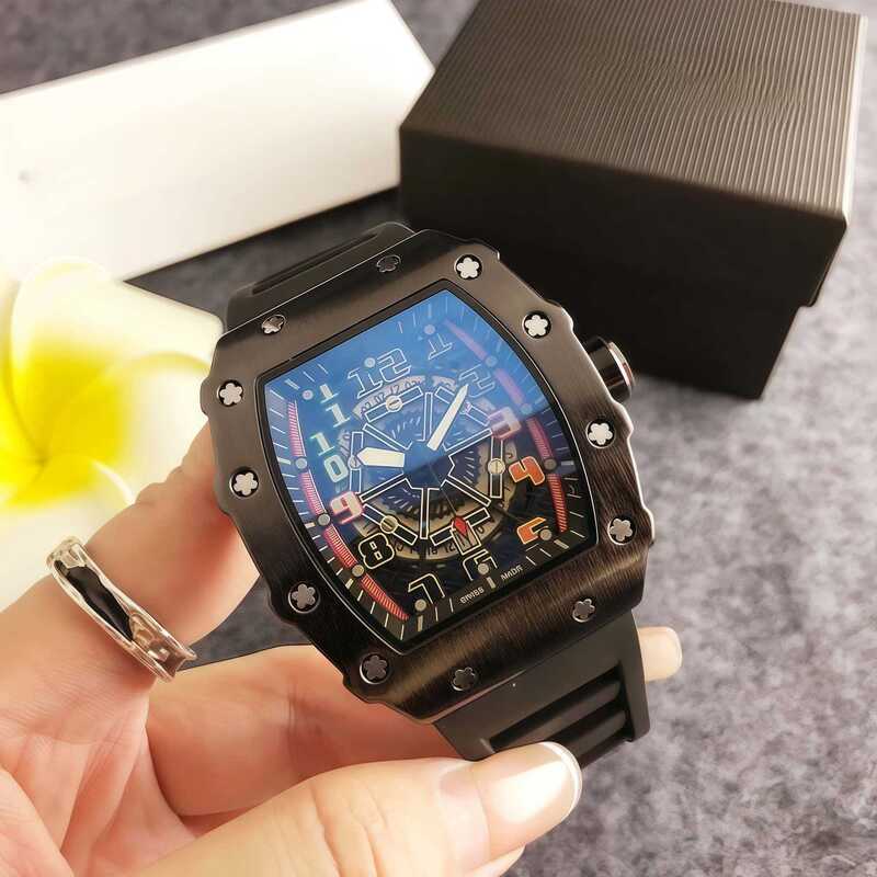 European and American fashion sports silicone watch carbon fiber wine barrel watch factory foreign trade new men's three-pin quartz watch