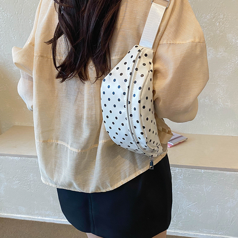 Bolsa de cintura de alto valor de onda, pequeña bolsa de hombro casual simple y versátil, bolso de pecho de belleza para viajar, bolso de mochila.