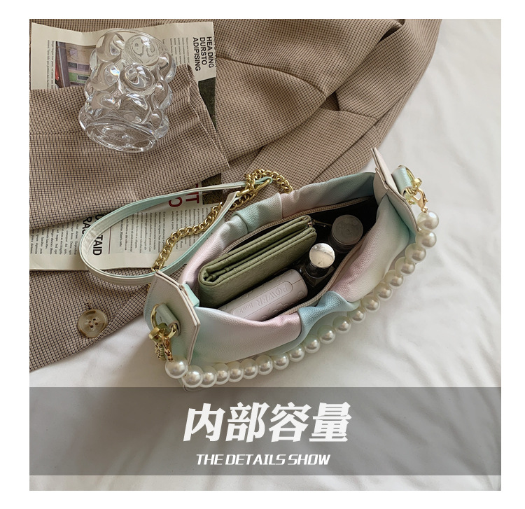 Fashion Gradient Color Pearl Chain Fold Cloud Bag display picture 21