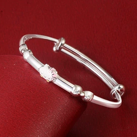 手镯;耳钉;戒指