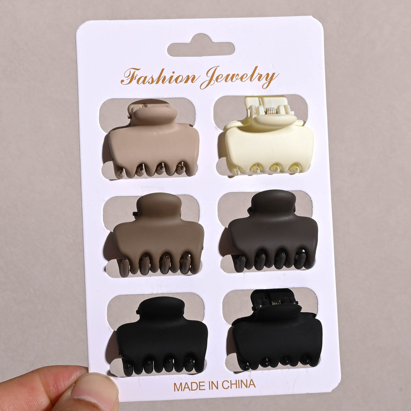 Small 3cm Hair Clip for Girls, Summer Hair Accessory, New Simple and Stylish Design in Black, Coffee Color, and Milk Coffee Color Small 3cm Hair Clip for Girls, Summer Hair Accessory, New Simple and Stylish Design in Black, Coffee Color, and Milk Coffee Color