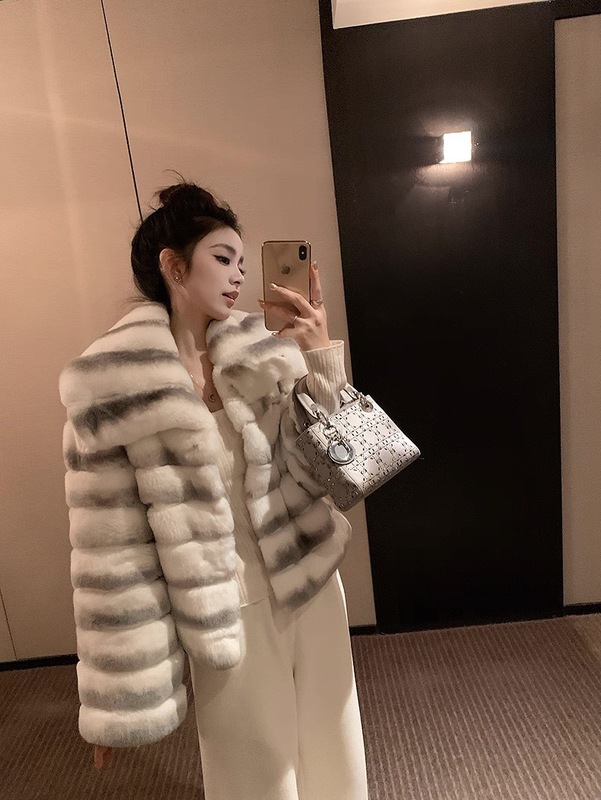 2025奢贵高级獭兔毛雾柔感仿龙猫大翻领皮草外套女气质名媛|undefined