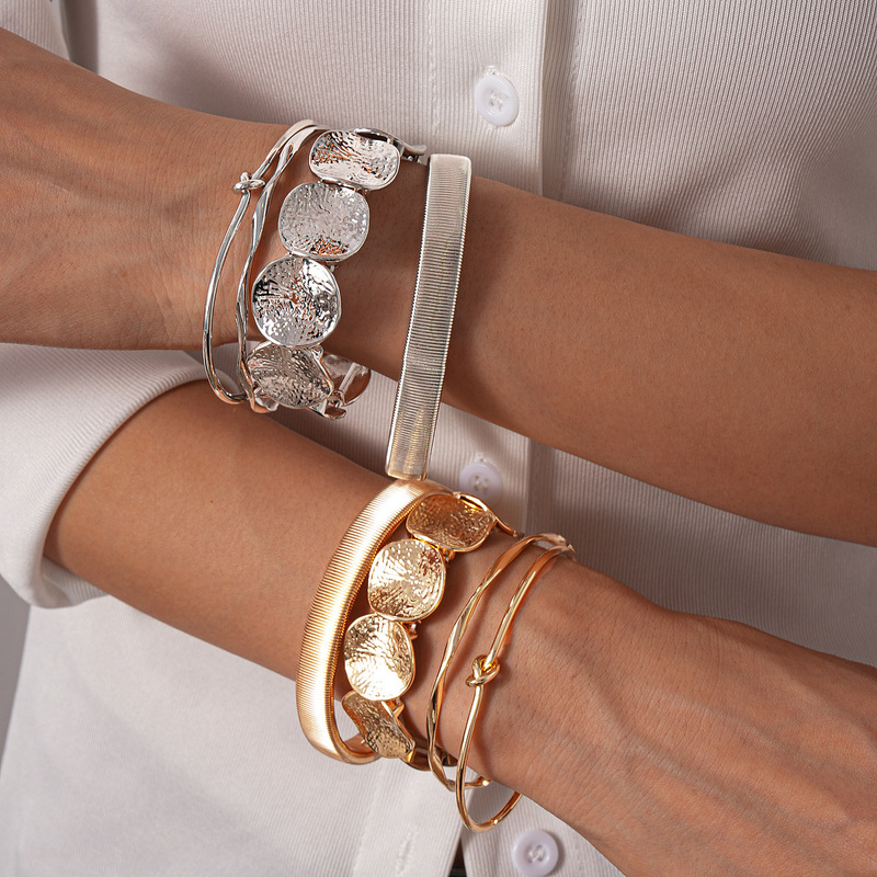 Four-Piece Set of European and American Metallic Irregular Geometric Round Open Bracelets, Minimalist Style, Unique and High-End Jewelry for Women Four-Piece Set of European and American Metallic Irregular Geometric Round Open Bracelets, Minimalist Style, Unique and High-End Jewelry for Women