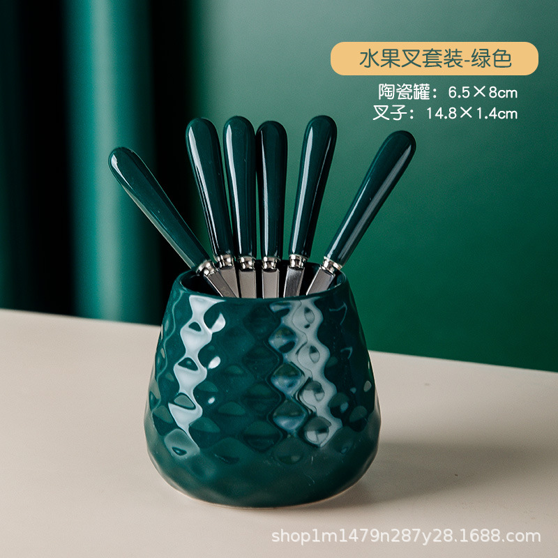 304 creativo pastel de acero inoxidable Tenedor de fruta de alta gama lindo niños seguridad fruta palo pequeño tenedor luz colección de lujo