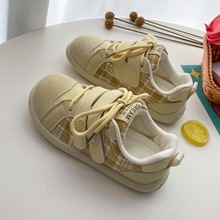 小白鞋女学生板鞋2025新款春季面包鞋百搭小众厚底休闲运动德训鞋