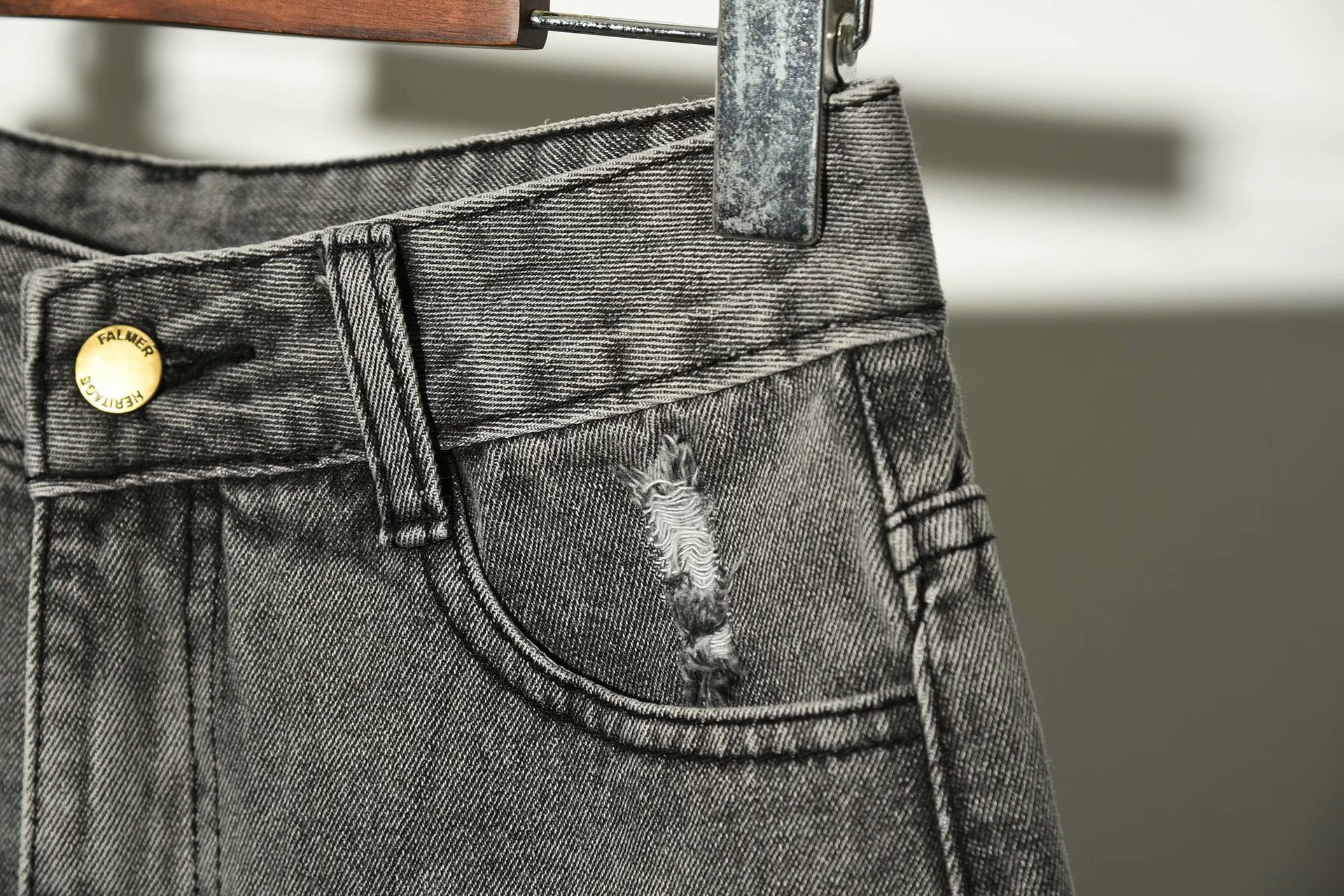 High Waist Loose Fit Denim Shorts Style Summer Wear For Women Large Size Hole Detail Slimming Effect Raw Edge Wide Leg A-Line Hot Pants_ecoleips.com