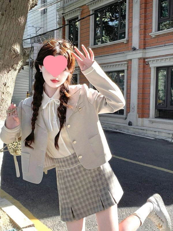 Women's Linen Preppy/Blazer for Petite Women, Spring and Autumn College Style Suit with Unique Design