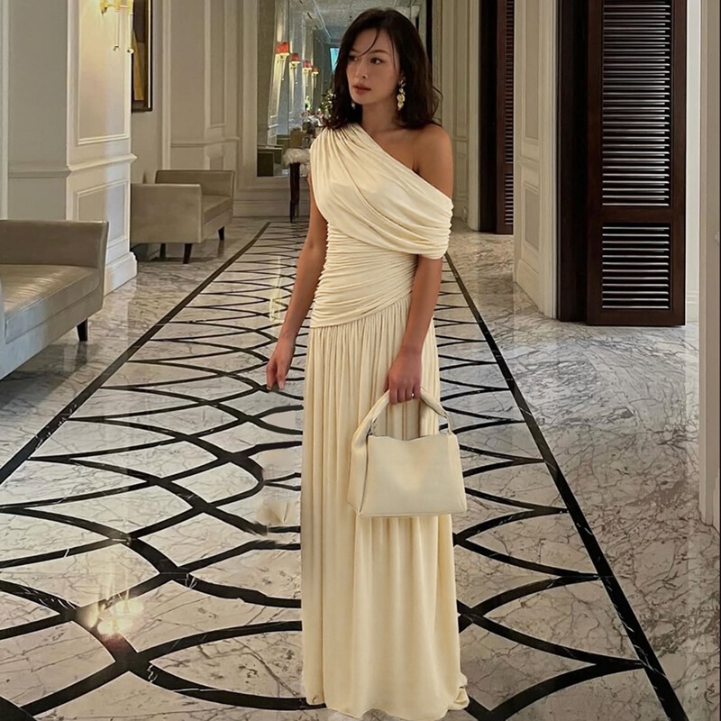 Europe and the United States hot women's 2025 summer new fashion sexy slant collar pleated irregular solid color dress wholesale Europe and the United States hot women's 2025 summer new fashion sexy slant collar pleated irregular solid color dress wholesale