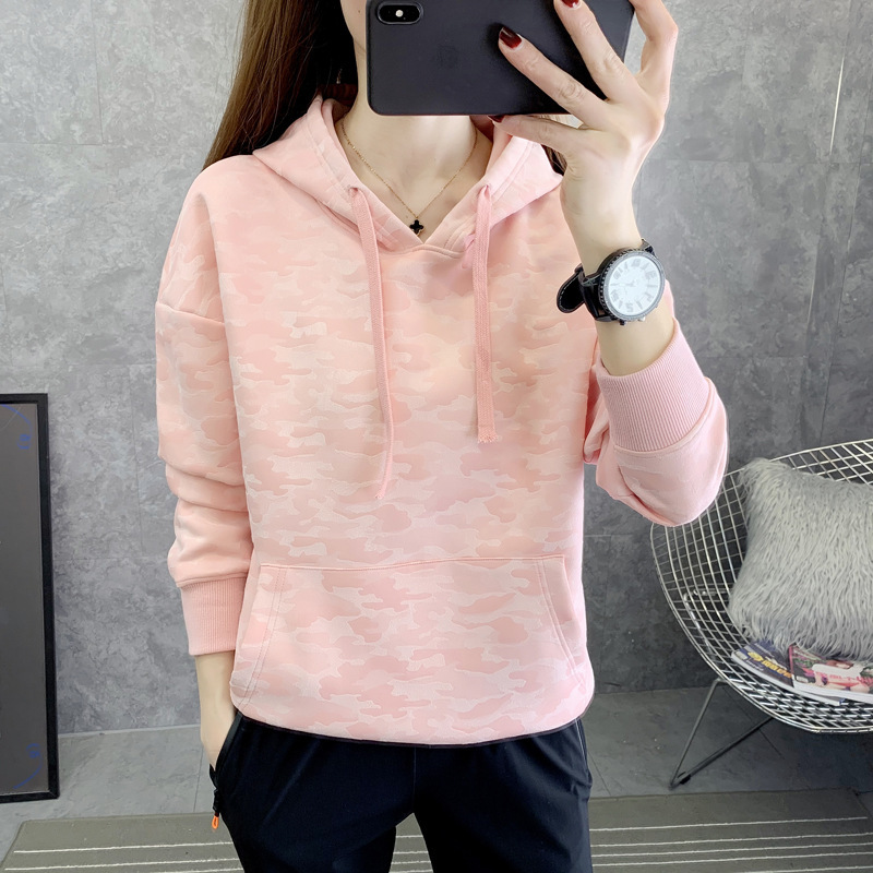Suéter de moda con capuzas camuflaje universal nuevo estilo de primavera y otoño reparar suelta envejecimiento deportivo camisa casual
