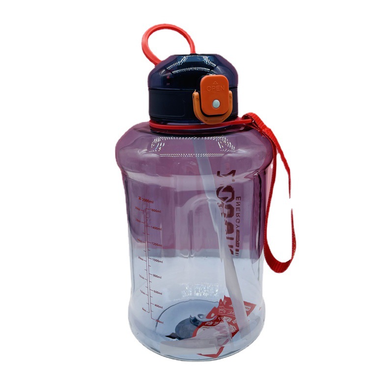 Youyun 0326 nueva red TAZA ROJA taza de plástico 2000ml portátil Ton Cup cubo grande espacio taza al por mayor