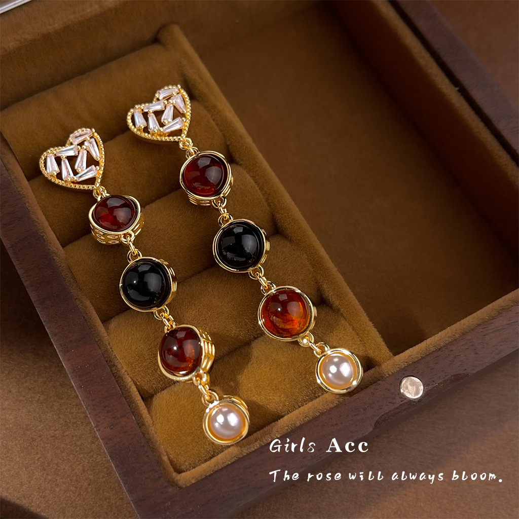 1_0002_耳语场景新水印 拷贝 3.jpg