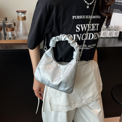 Korean Bow Chain Crossbody Bag 2025 Trendy Women's Crossbody Bag Handbag Fashion Pleated Underarm Bag