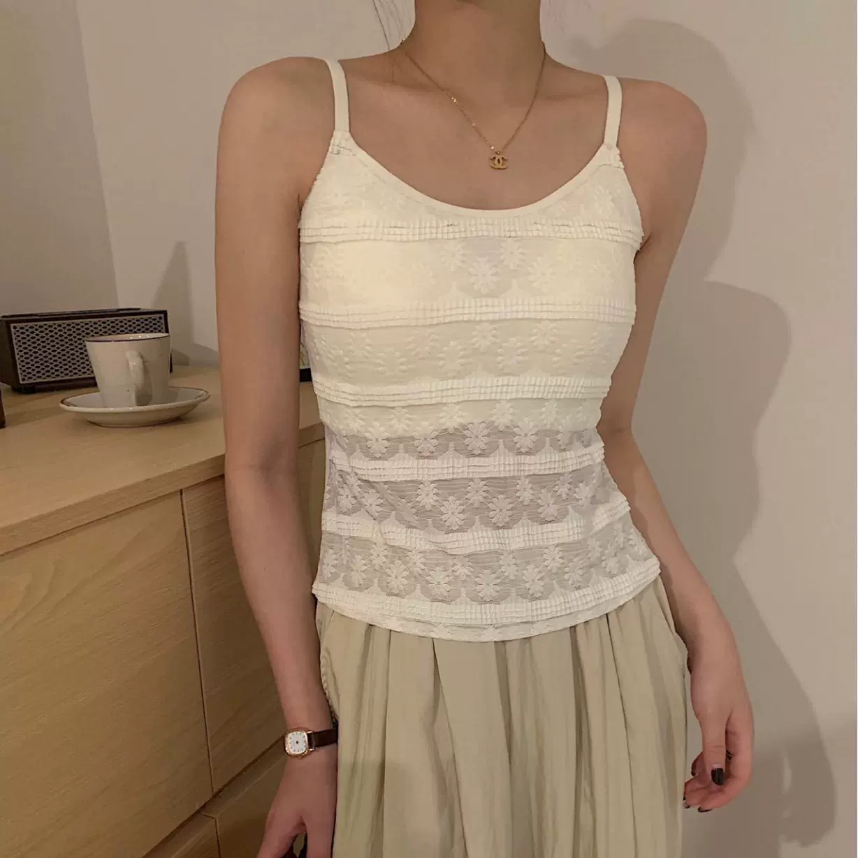 百搭四季法式蕾丝提花打底小背心女自带胸垫免穿内衣修身显瘦bra