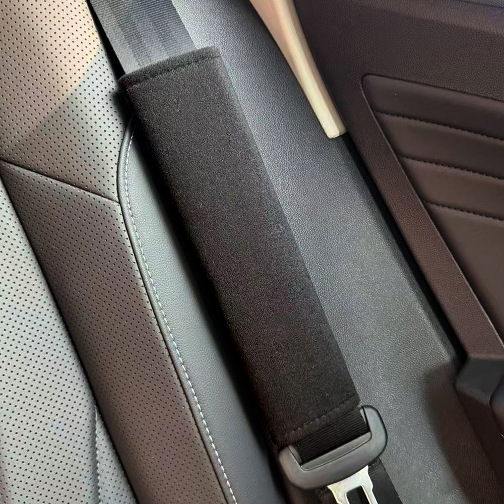 Protector de Hombro para Cinturón de Seguridad de Terciopelo Suave para Automóvil image 8