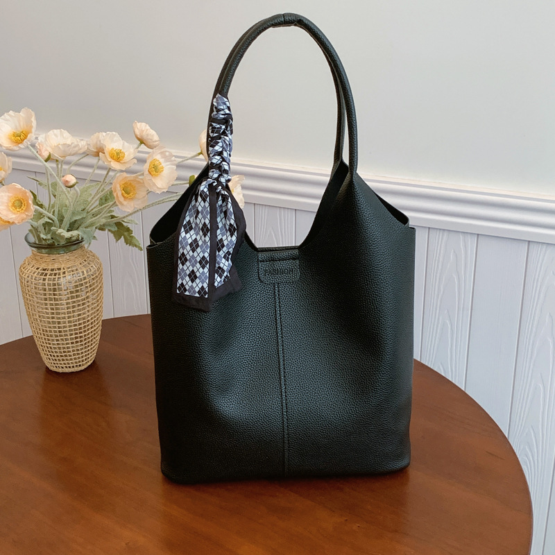 Bolsa de cubo de gran capacidad para mujeres 2024 nuevo otoño y invierno retro bolso de hombro casual bolso de alta calidad