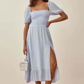 海边度假风侧开叉大摆裙 2022夏季新款欧美方领泡泡袖褶皱连衣裙