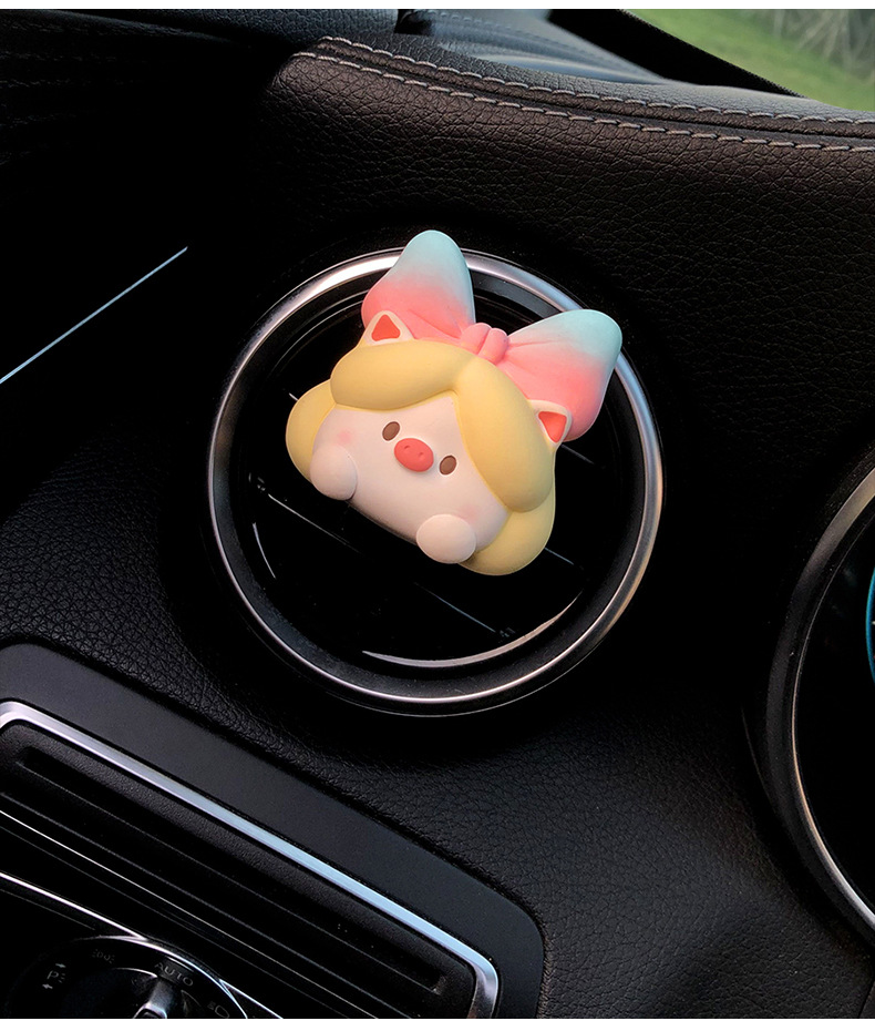 Retro pig Princess car aromatherapy car air outlet perfume decoration fragrance Stone car interior decoration accessories ladies