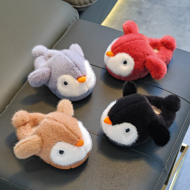 Otoño y invierno zapatillas de algodón para niños, niños y niñas, calentamiento y pelusa, pingüinos lindos, bolsas de bebés, zapatos de talón de algodón