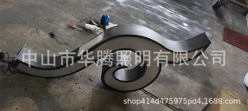 e1529ac5e275438454cc3a251c5722