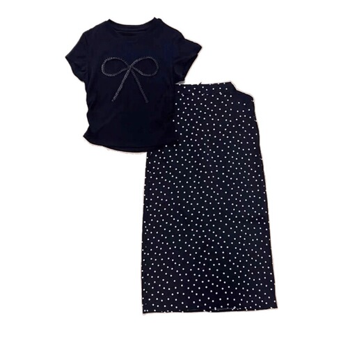 A stylish summer outfit set featuring a bow tie T-shirt top, polka dot mini skirt, and a slimming, youthful, and trendy women's set.