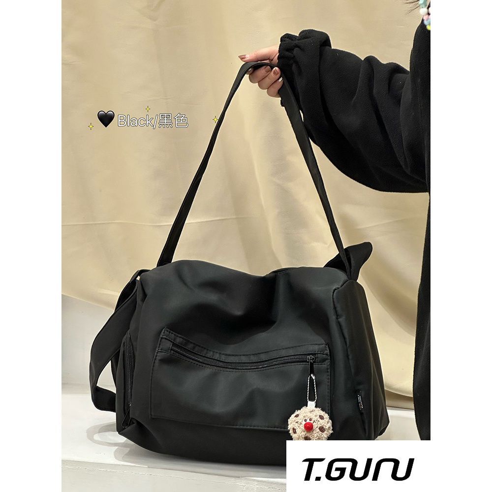 검은색