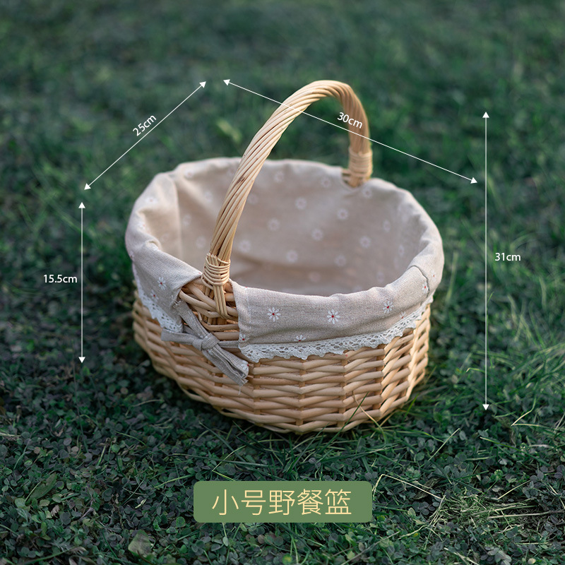 작은 피크닉 바구니